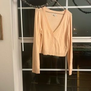 I don’t wear pink lol but this is for a girl who loves pink